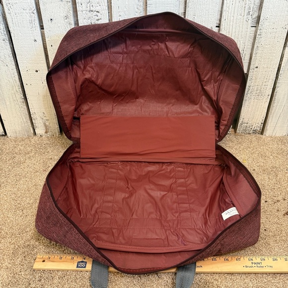 UNAVAILABLE -VTG Oscar De La Renta 3pc Soft Sided Luggage - Picture 8 of 11